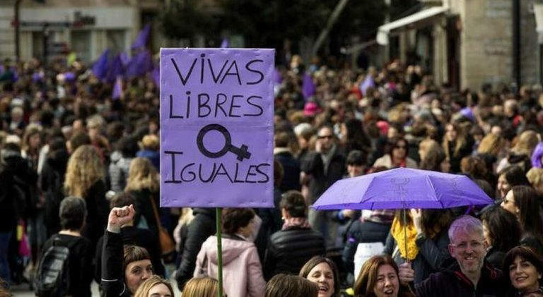 La Spagna è sotto shock per diversi femminici di donne e minori