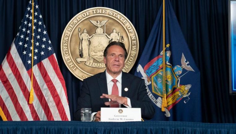 Usa, è caduta anche l’ultima accusa di molestie per l’ex governatore Andrew Cuomo