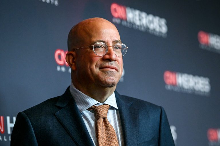 Usa, non aveva rivelato la sua relazione con una collega: si è dimesso Jeff Zucker, presidente della CNN