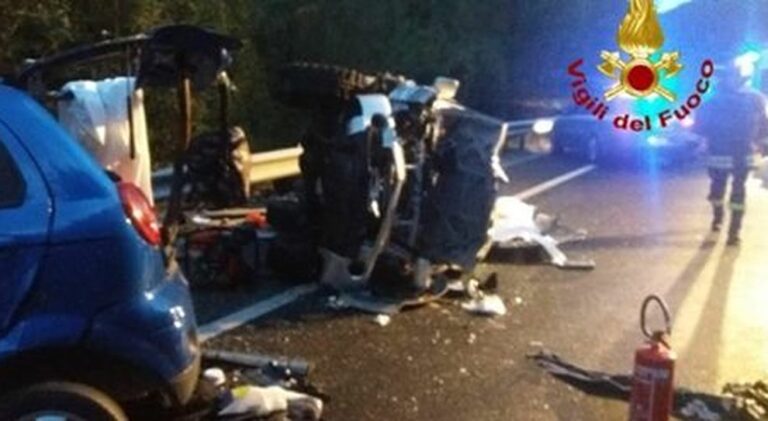 Grave incidente sulla Salaria, ferite almeno cinque persone