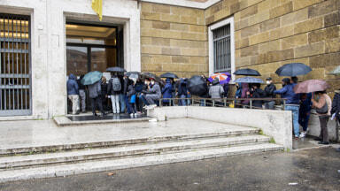 Giuramento collettivo a Roma, in 140 diventano nuovi cittadini italiani