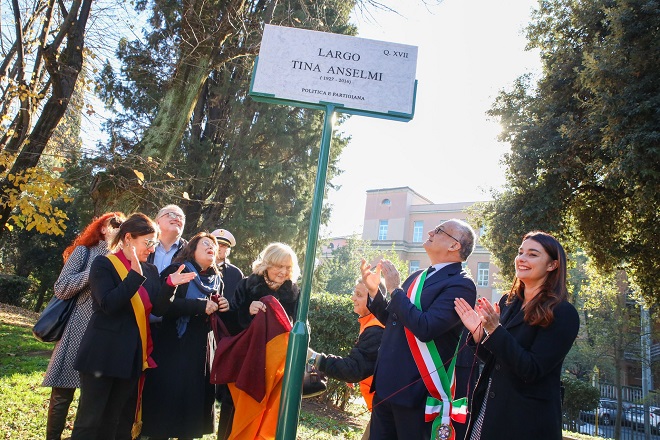 Al Parco Virgiliano nasce Largo       Tina Anselmi