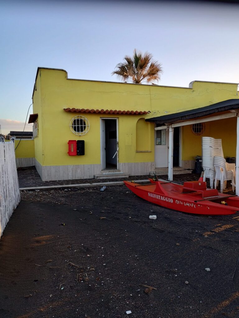 Campo di Mare, atto vandalico            al Lemon Beach