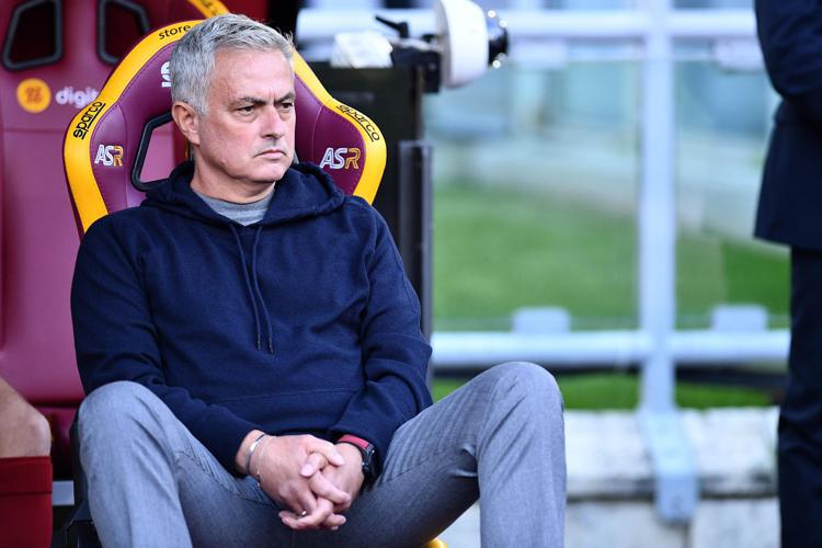 Mourinho: “Io voglio continuare    nella Roma”