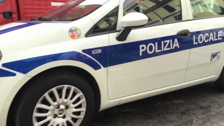 “Pistole agli agenti della Polizia Locale    Civitavecchia precipita nel Far West”